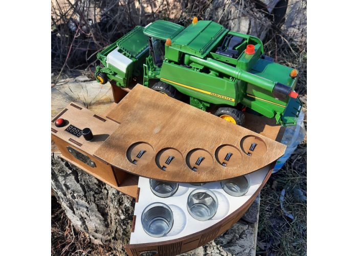 Наливатор «Комбайнер» John Deere под 5 рюмок