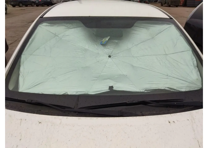 Автомобільна сонцезахисна парасолька на лобове скло 78х136 см